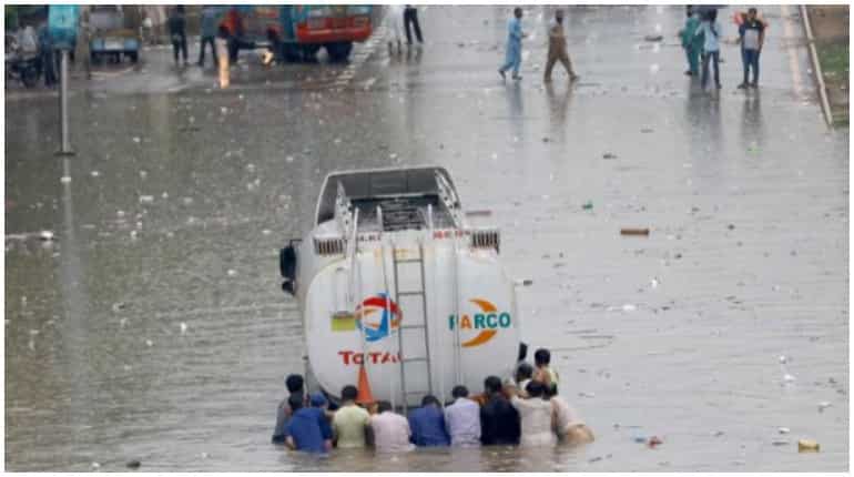 30 people killed in Karachi floods so far 30 people killed in Karachi floods so far