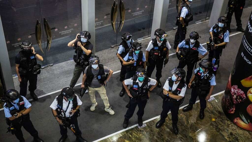 China arrests 12 persons fleeing Hong Kong by speedboat