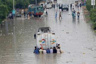 Seasonal torrential rains claim 125 lives in Pakistan