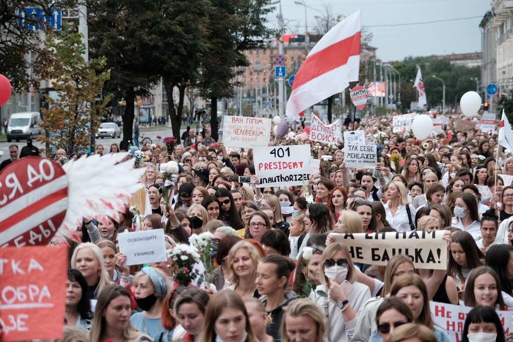 Thousands of women protest in Belarus demanding Lukashenko's resignation