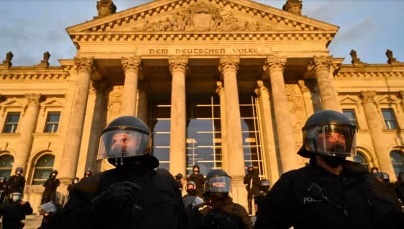 German govt condemns 'unacceptable' attempt to storm Reichstag German govt condemns 'unacceptable' attempt to storm Reichstag