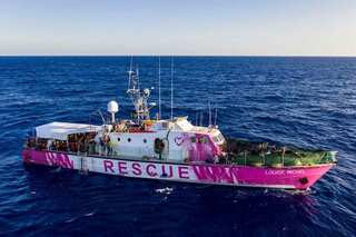 All migrants moved off Banksy-funded rescue vessel stranded in Mediterranean