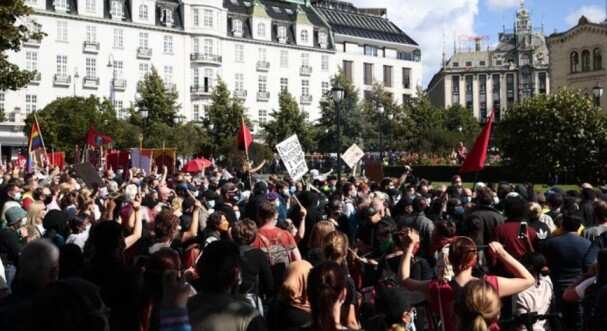 Clashes break out at anti-Islam rally in Norway