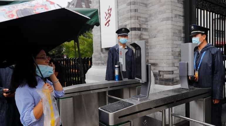 Facial recognition and bathtime bookings: How China's universities are reopening Facial recognition and bathtime bookings: How China's universities are reopening