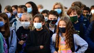 France reports over 7,000 new coronavirus cases for second consecutive day