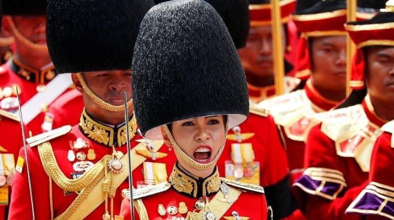 Thai king restores titles to once-disgraced royal consort Thai king restores titles to once-disgraced royal consort