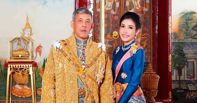 Thailand King Maha Vajiralongkorn reconciles with ousted consort Sineenat