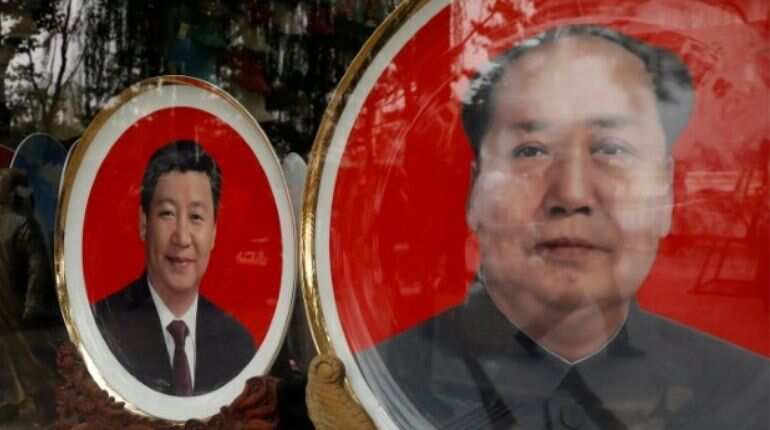 President to chairman: Xi Jinping aims to follow Mao Zedong by 'ordering' loyalty from citizens President to chairman: Xi Jinping aims to follow Mao Zedong by 'ordering' loyalty from citizens