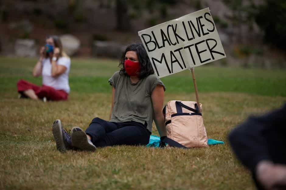 Tear gas, fire bombs as police declare Portland protest a 'riot' Tear gas, fire bombs as police declare Portland protest a 'riot'