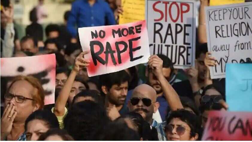 Mother gang-raped in front of her kids in Pakistan: Lahore cop's victim-blaming sparks anger