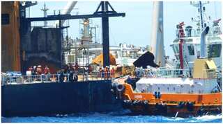 Sri Lanka Navy plugs fuel leak on the fire-hit oil tanker