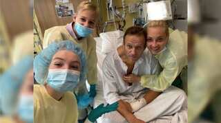 Poisoned Russian critic Navalny shares a picture from the hospital, says he is now 'able to breathe'