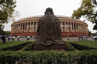 India's parliament passes farm bills amid protest from opposition parties