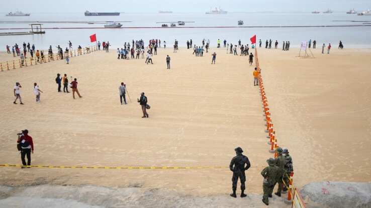 Philippines opens artificial white sand beach on Manila Bay