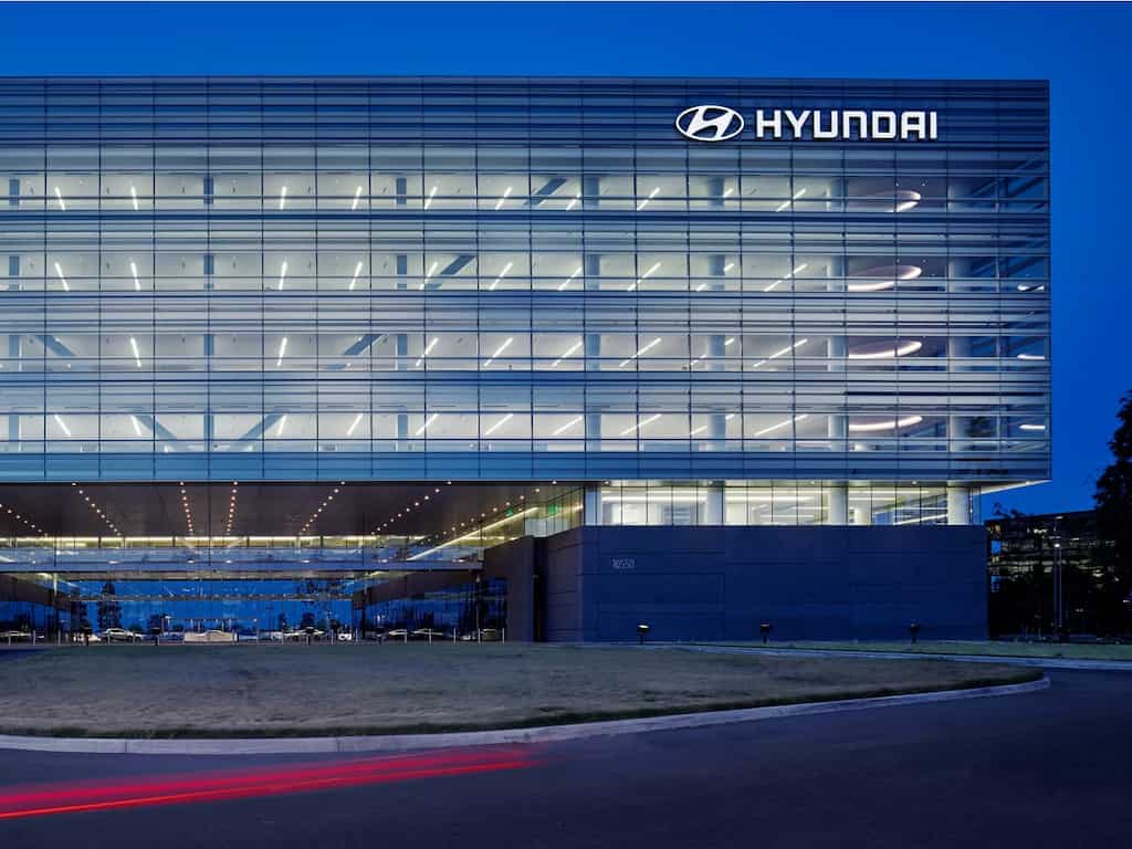 A tentative deal between Hyundai Motors & its South Korean union to freeze wages
