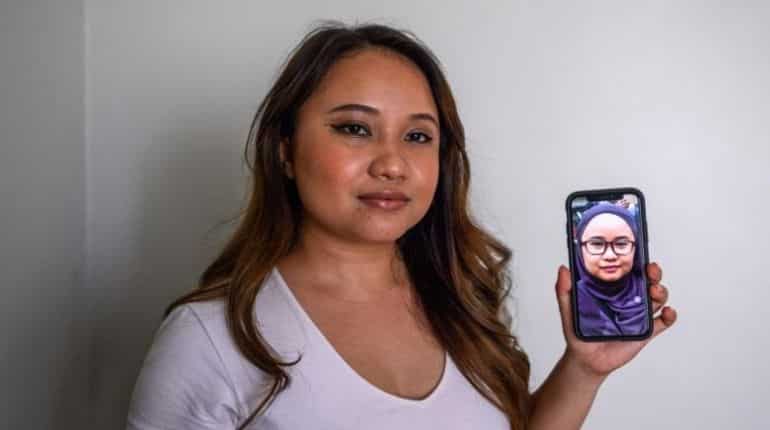 Malaysian activist fights for right to go hijab-free, as Singapore debates headscarf discrimination Malaysian activist fights for right to go hijab-free, as Singapore debates headscarf discrimination