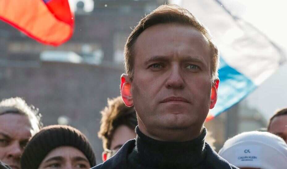 Kremlin critic Navalny's bank accounts frozen and apartment seized