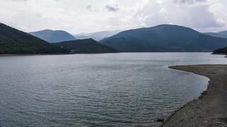 Lake Trump? Disputed reservoir could be named after US president