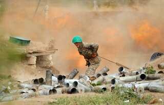 Amid Armenia, Azerbaijan clash, US, Russia & UK urge 'immediate' ceasefire in Karabakh as fighting continues