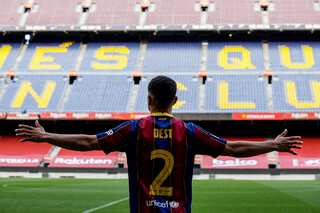 Barcelona sign USMNT full-back Sergino Dest from Ajax