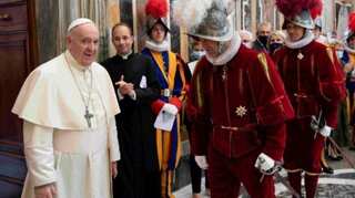 Pope in first trip outside Rome since virus lockdown