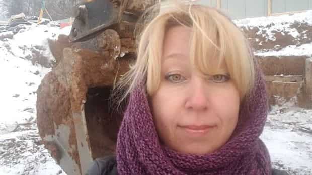Russian journalist dies after setting herself on fire Russian journalist dies after setting herself on fire