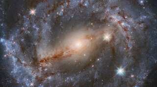 Do gigantic stars from the past hold secrets to black holes? Scientists say so!