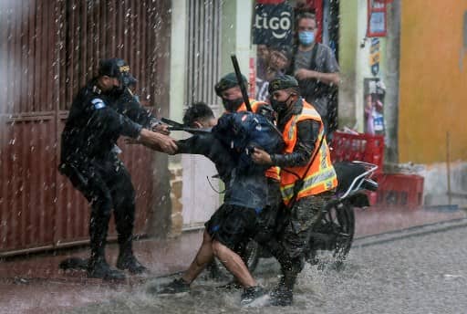 Guatemala sends back 3,500 Honduran migrants headed to US