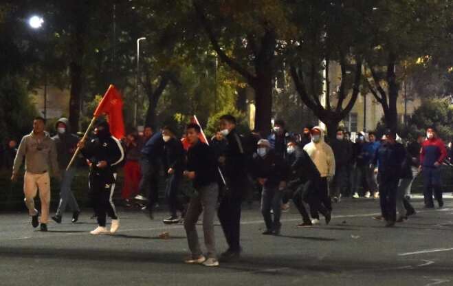 Kyrgyzstan: Police use tear gas, water cannon to disperse protesters