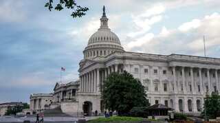'Not optimistic' about comprehensive coronavirus aid: White House