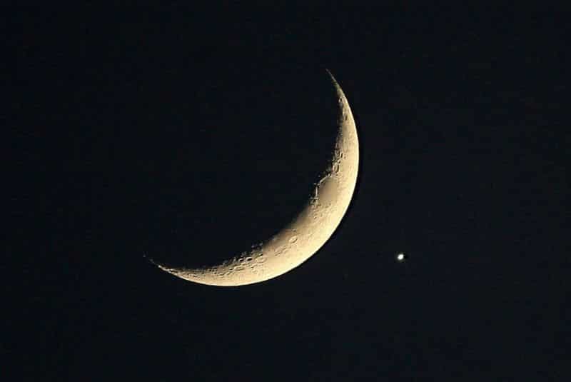Pieces of Venus may be hiding on the moon, study says