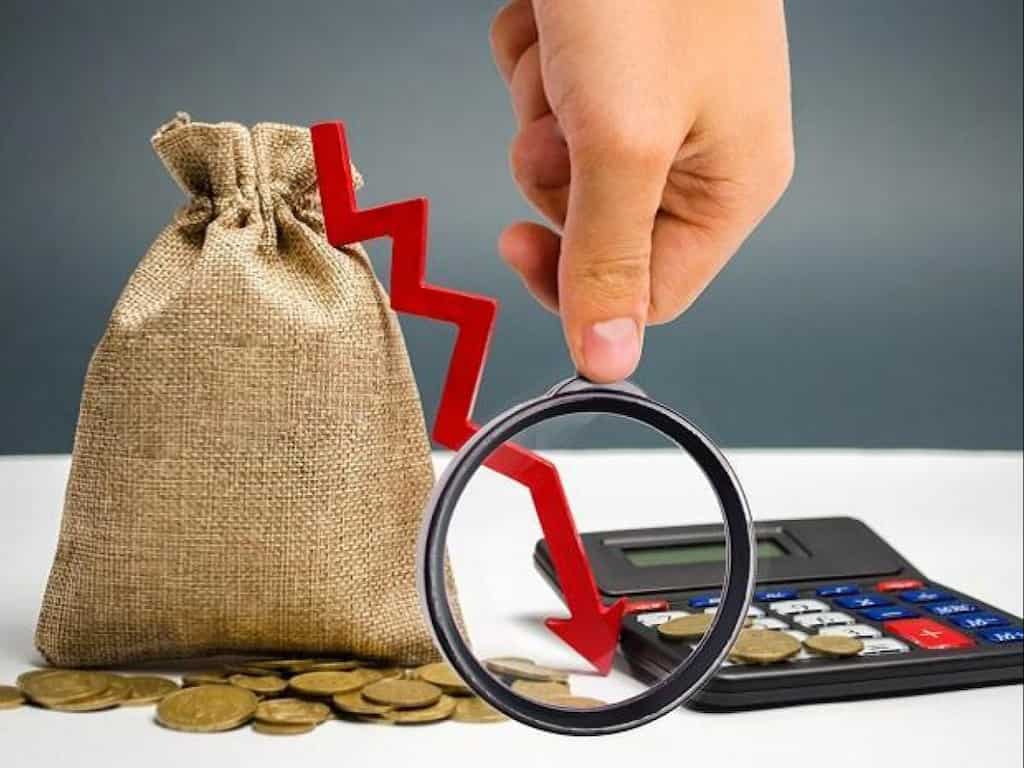 World Bank: India's GDP to contract in FY21