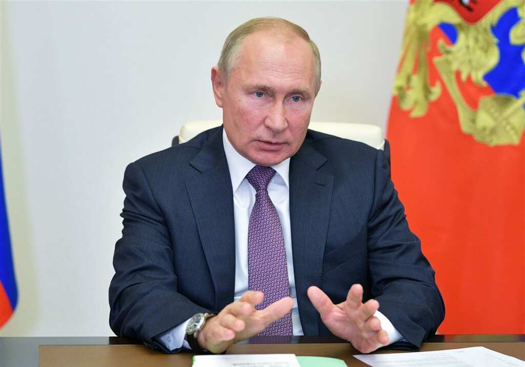 Armenia-Azerbaijan clashes intensify, Russia invites to Moscow for peace talks