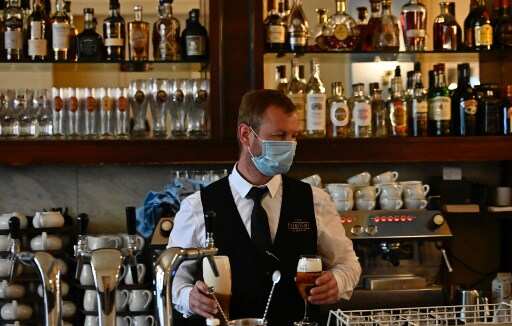 German bars, restaurants placed under evening restrictions amid surge in virus cases German bars, restaurants placed under evening restrictions amid surge in virus cases
