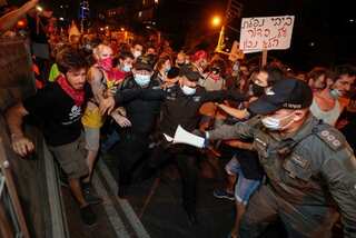 Anti-Netanyahu protests erupt in Israel amid coronavirus restrictions