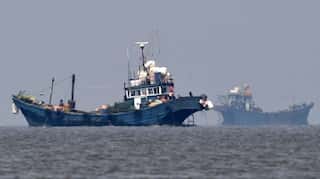 Malaysia detains Chinese vessels for trespassing in territorial waters
