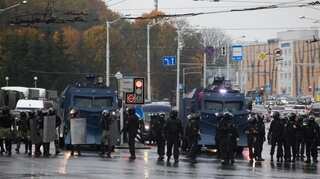 Belarus: Government permits use of combat weapons against protesters