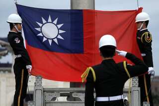 White House moves forward on three arms sales to Taiwan; China says will make necessary response