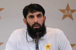 Pakistan head coach Misbah-Ul-Haq tests positive for COVID-19