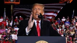 US election 2020: With 20 days to go, Trump offers kisses to his supporters at Florida rally