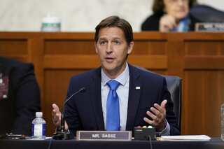 Slamming Trump, GOP Senator warns of a ‘Republican bloodbath’