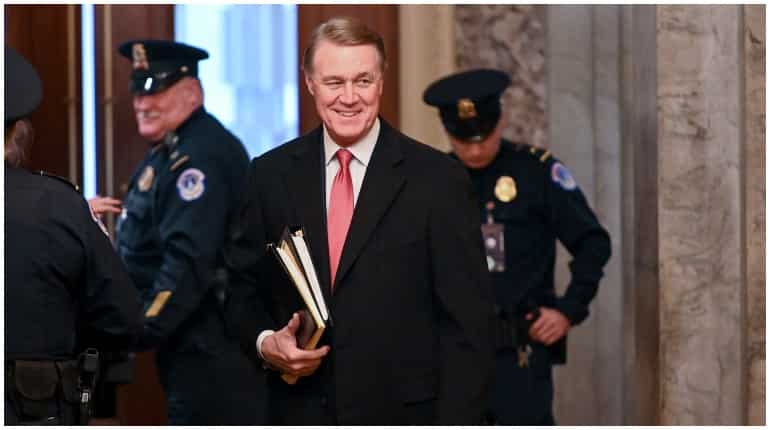 Republican Senator repeatedly mispronounces Kamala Harris' name at Trump rally Republican Senator repeatedly mispronounces Kamala Harris' name at Trump rally