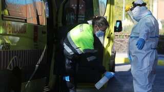 Spain's regions tighten COVID-19 measures as 1 million case milestone looms