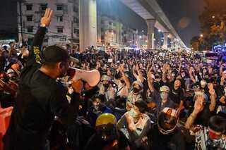 Thai PM Prayut recalls Parliament amid nationwide anti-government protests