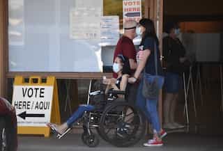 Early voting begins in Florida with over 30 million votes cast in US elections