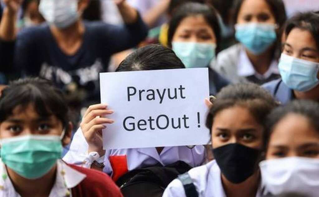 Thailand Anti-govt protests: Thousands attend rally despite police warning