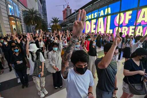 Thai government shuts news site linked to ex-PM amid protests