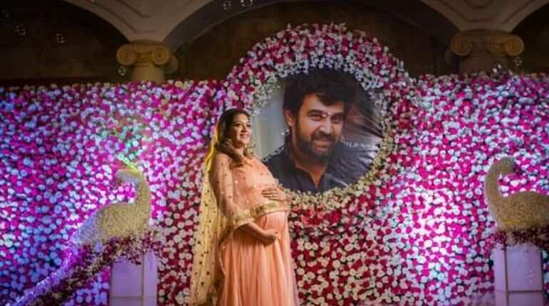 Late Kannada actor Chiranjeevi Sarja's wife Meghana Raj blessed with baby boy, pictures of the new born goes viral