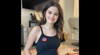 US Elections 2020: Selena Gomez turns up as an early voter