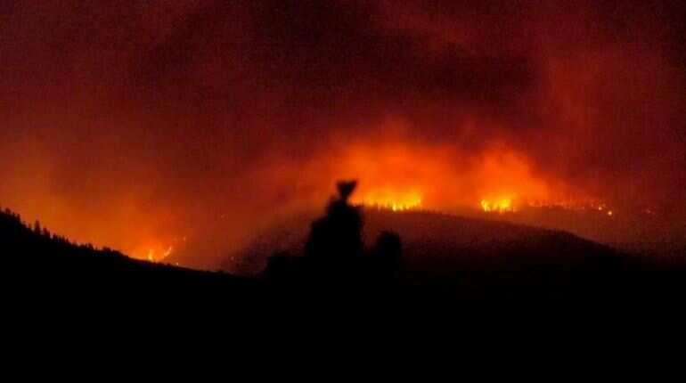 Two wildfires in Colorado could merge, warns experts Two wildfires in Colorado could merge, warns experts